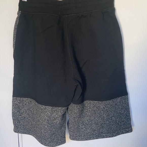 REIGNING CHAMP Terry Sweatshort - Picture 2 of 3